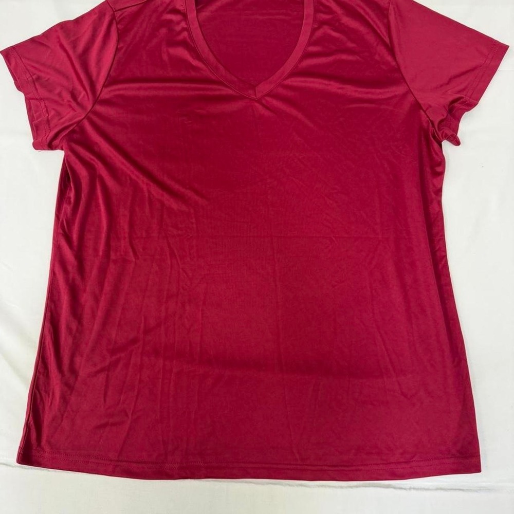 Burgundy polyester v-neck t-shirt